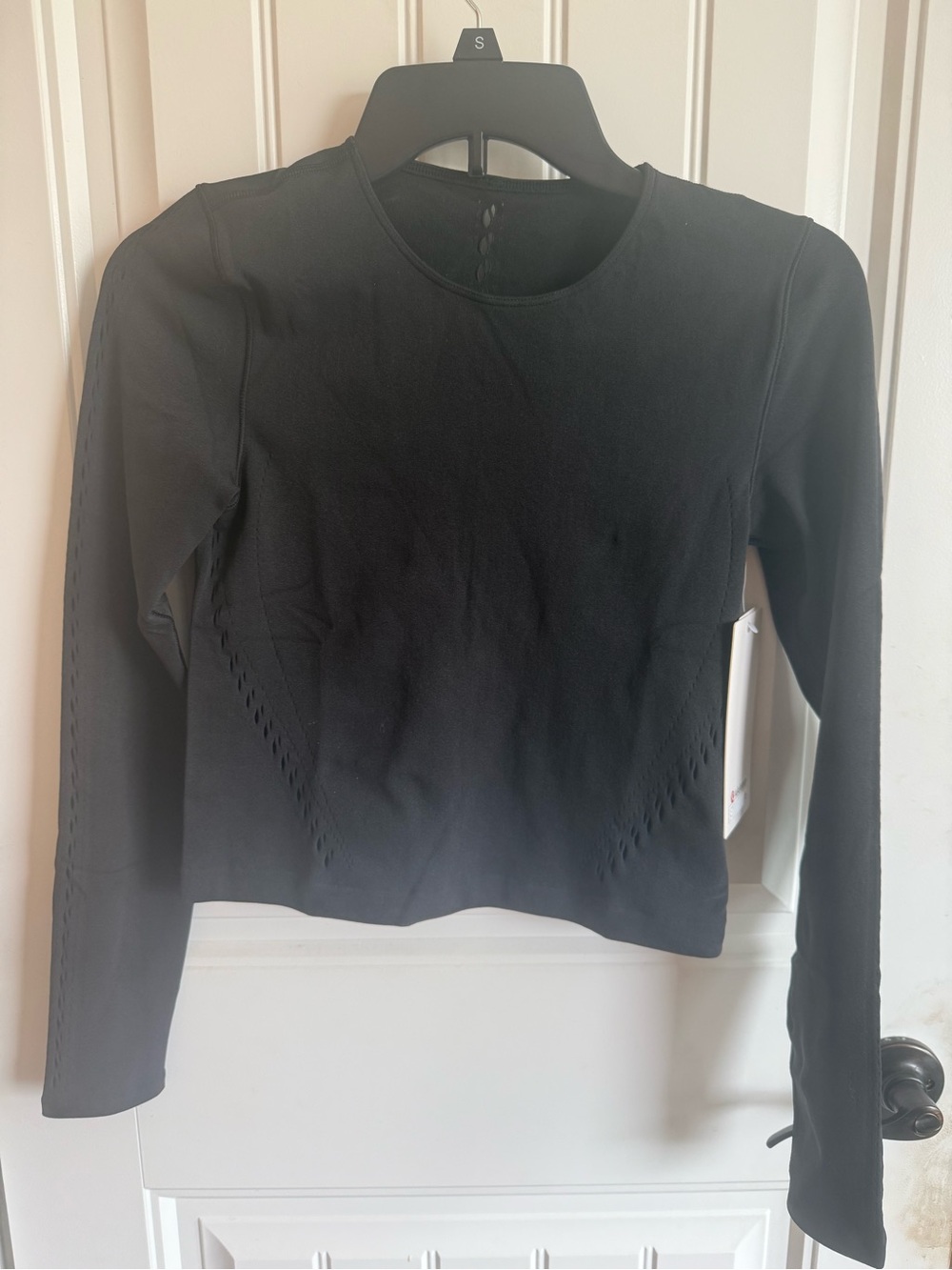 lululemon revealknit eyelet crewneck
Long Sleeve